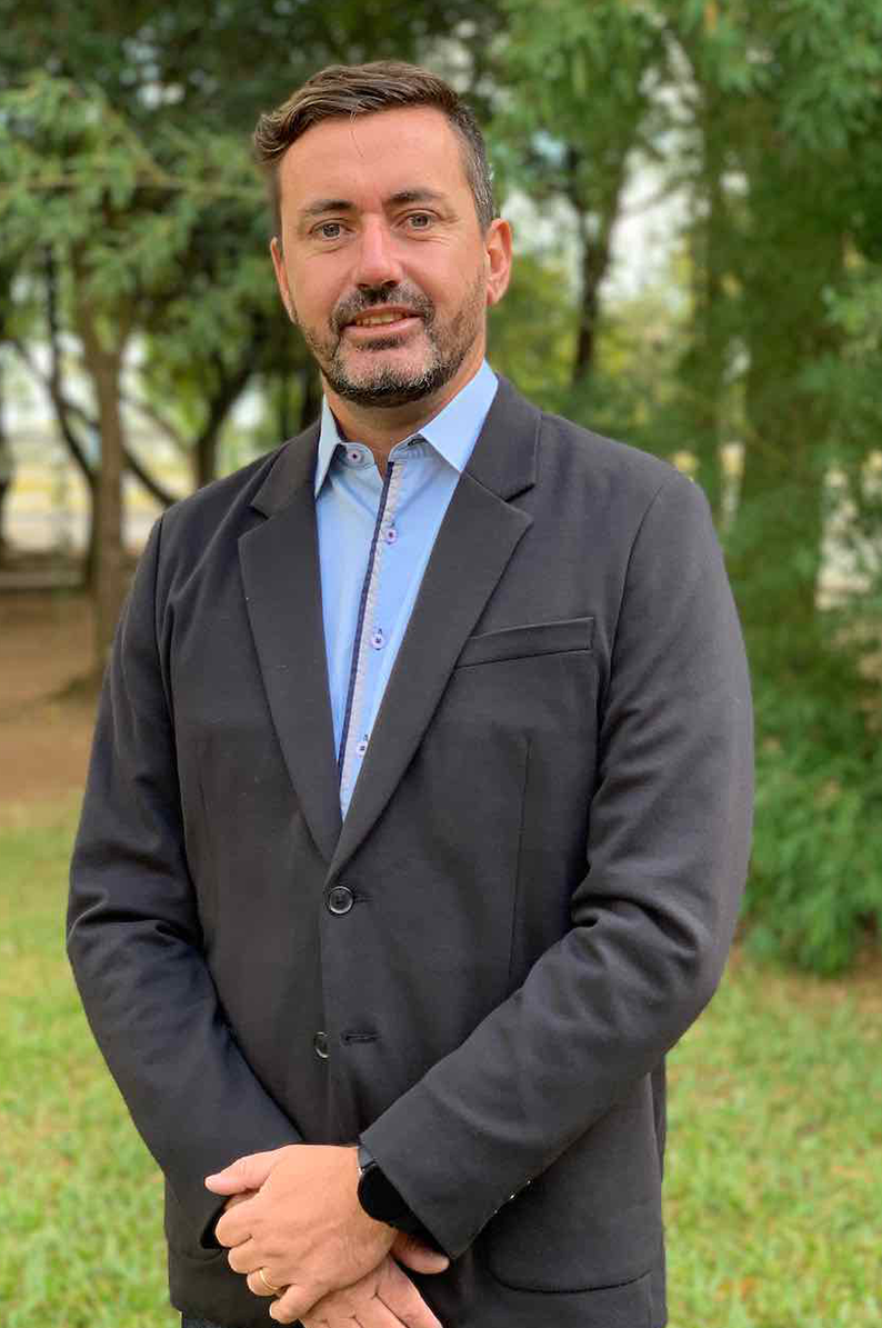 Prof. Dr. Márcio F. Catapan